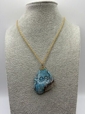 Gold-Tone Necklace with Blue Agate Teardrop Pendant 17”
